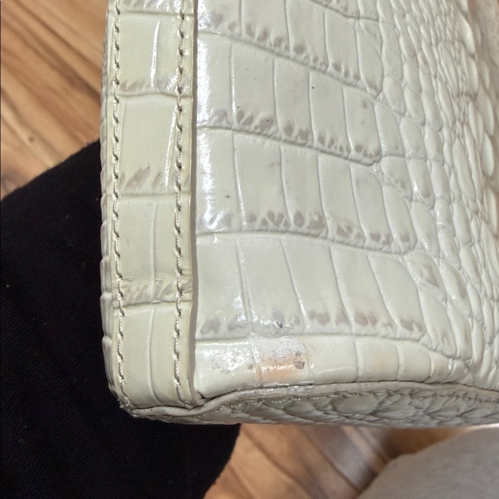 Brahmin Katie Crocodile-Embossed leather Shoulder Bag - Picture 7 of 10